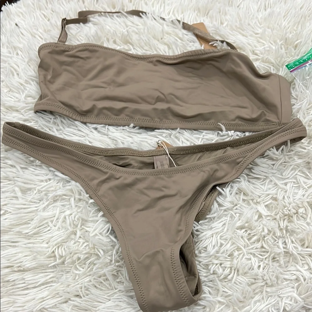 SKMS set SWIM BANDEAU BIKINI TOP and  CHEEKY TANGA  BOTTOM in SET - Picture 3 of 10